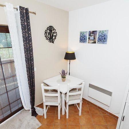 Vila Viktoria - Apartman Viktoria 2 루좀베로크 외부 사진