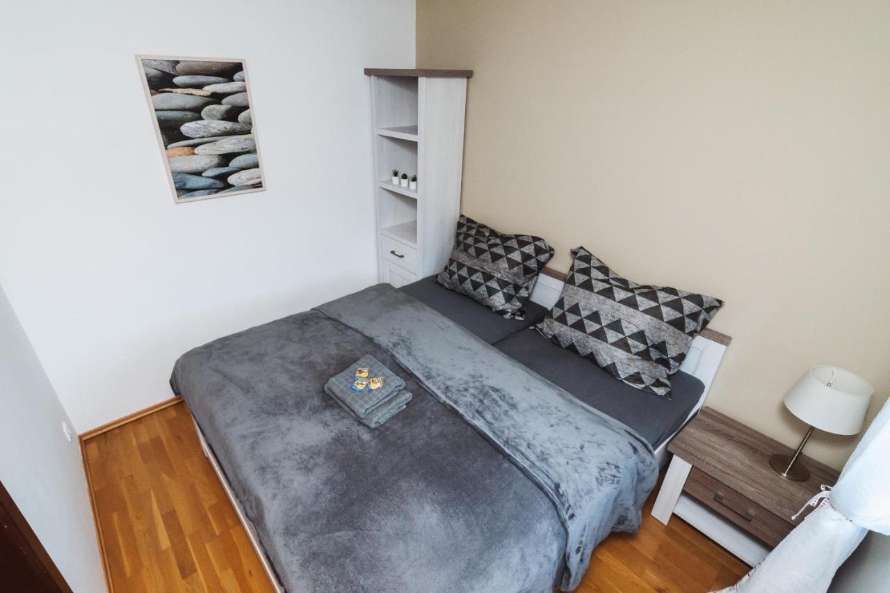 Vila Viktoria - Apartman Viktoria 2 루좀베로크 외부 사진